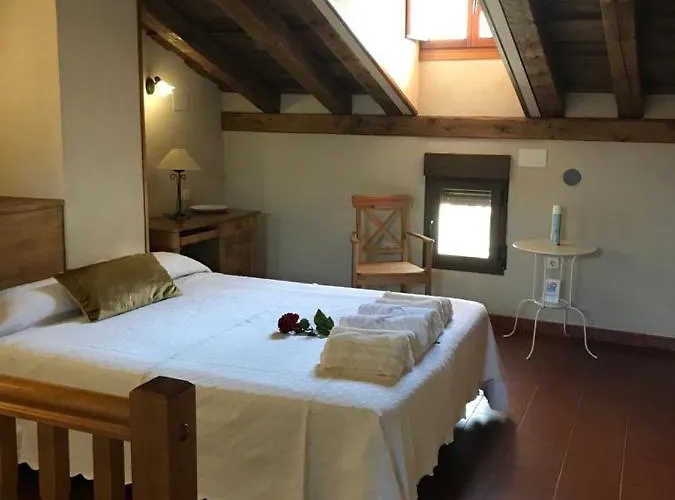 호텔 Mirador Del Vadillo La Velilla (Segovia)